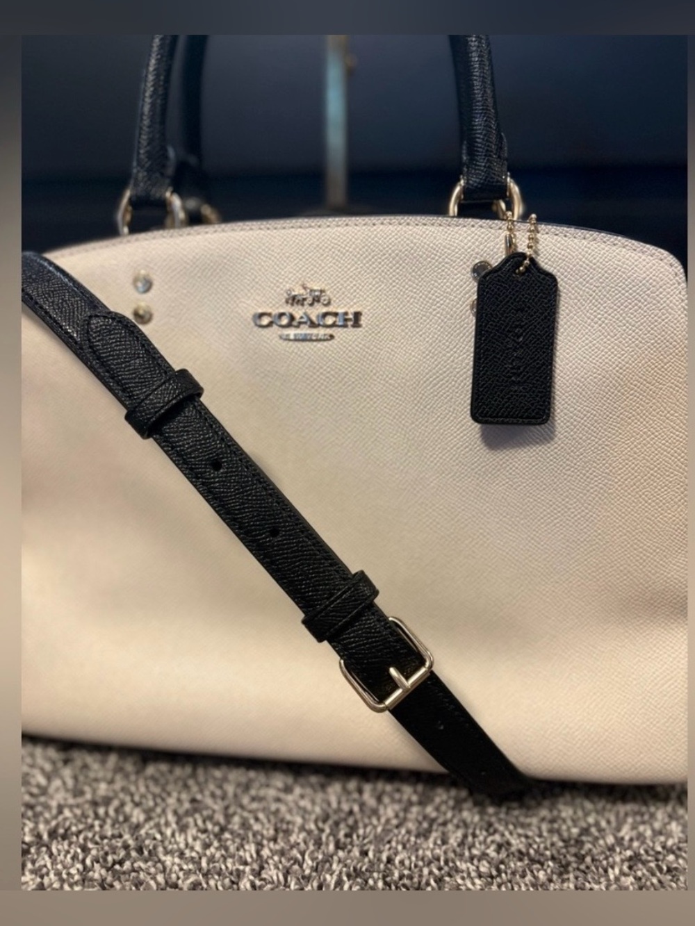 NWOT COACH LILLIE in Color block.(Retails $428) - Picture 4 of 11